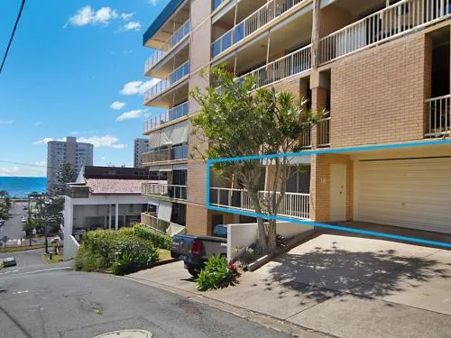 Woobera Unit 14 - On the hill overlooking Tweed Heads and Coolangatta picture