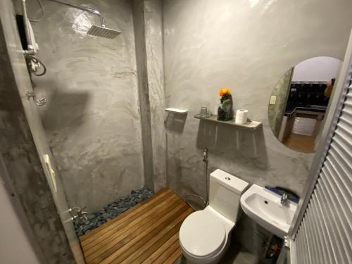 Vonios kambarys apgyvendinimo įstaigoje CoG BnB Lubao -100 Mbps WiFi