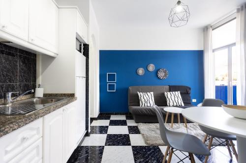 Home2Book Design Los Cristianos Beach