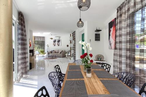 Amazing villa Sandra with pool near the beach, extra pool heating available - WiiBuk