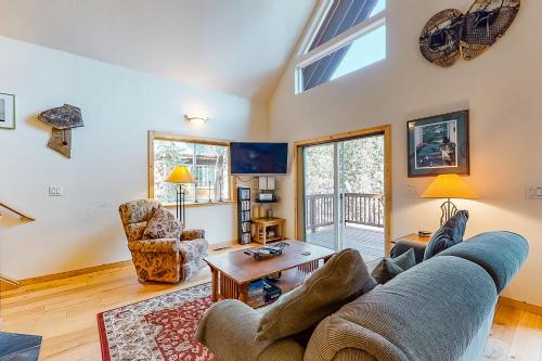 Serene Family Cabin