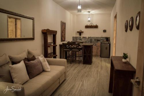 Suites Campestres Montebelloにあるキッチンまたは簡易キッチン