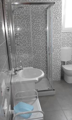 Kúpeľňa v ubytovaní Gorizia vacanze appartamento in villa con parcheggio