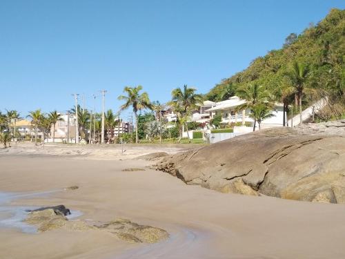 Naturlandskabet i nærheden af lejligheden