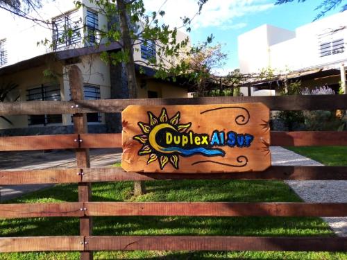 DUPLEX AL SUR – Duplex en Villa Gesell DUPLEX AL SUR – Duplex en Villa Gesell