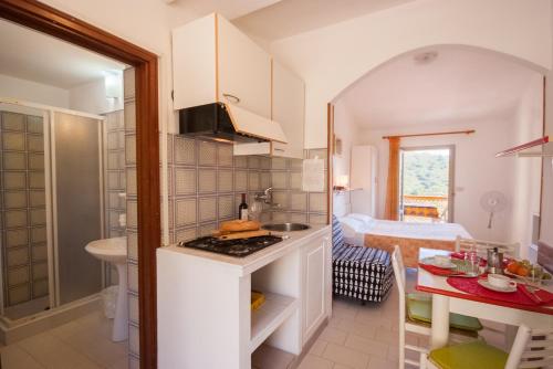 A kitchen or kitchenette at Residence La Valdana