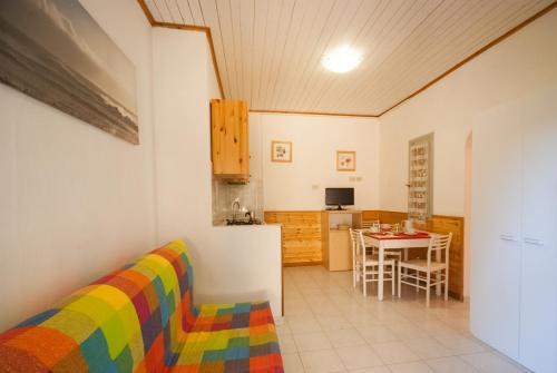 Η κουζίνα ή μικρή κουζίνα στο Residence La Valdana