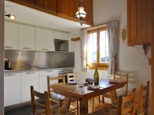 Kuchyň nebo kuchyňský kout v ubytování Chalet Mountain View by Interhome