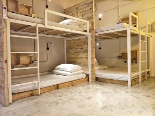 Krevet ili kreveti na sprat u jedinici u okviru objekta 62巷背包客棧 Lane62 Hostel