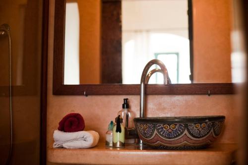 Kylpyhuone majoituspaikassa Daranur