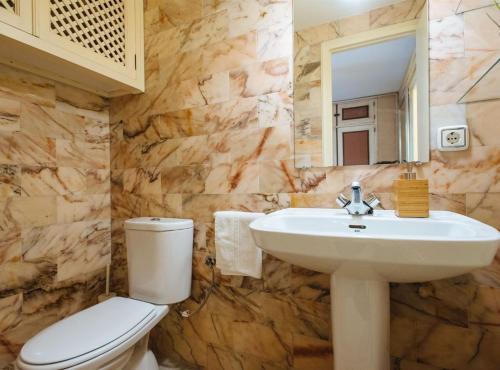 Koupelna v ubytování Pajaritos Suite Apartment - Private parking included