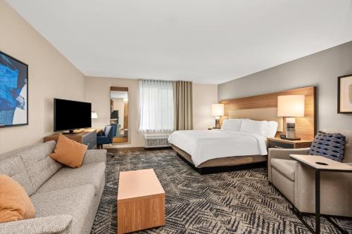 Foto de la galería de Candlewood Suites Sumner Puyallup Area, an IHG Hotel en Sumner