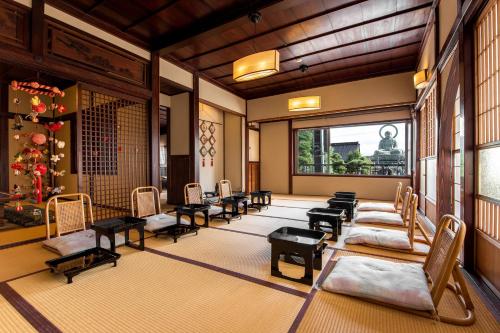 Lounge nebo bar v ubytování Kadokyu Ryokan
