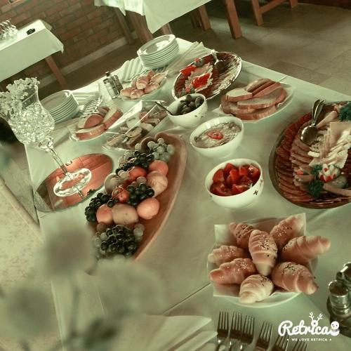 Jídlo v bed and breakfast nebo okolí