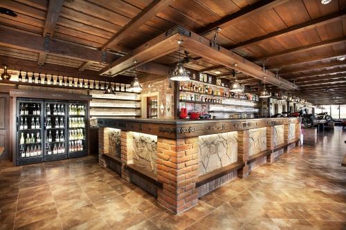 Lounge oder Bar in der Unterkunft Vinařství U Kapličky