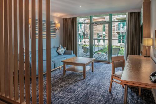 Gallery image of De Vere Cotswold Water Park Apartments in Cirencester