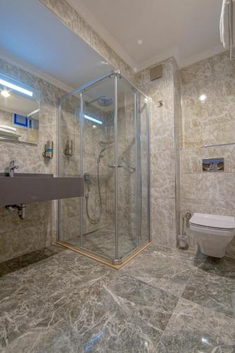 Un baño de My Marina Select Hotel
