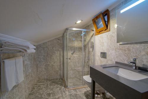 Un baño de My Marina Select Hotel