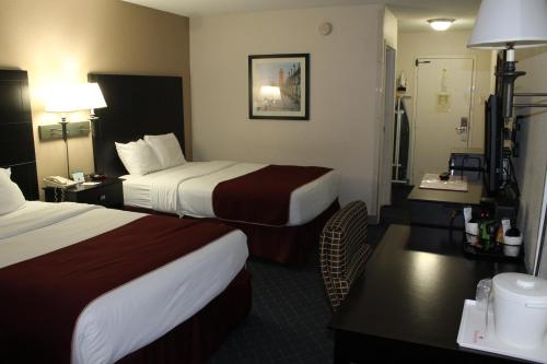 Gallery image of Ramada by Wyndham Grayling Hotel & Conference Center in Grayling