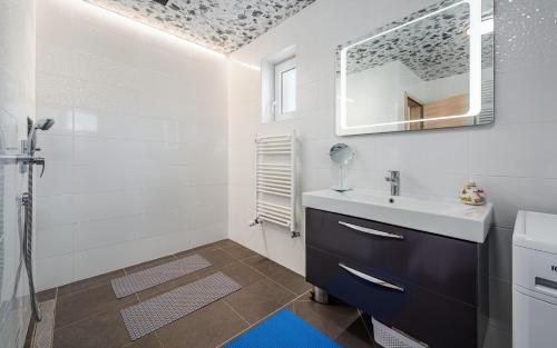 Koupelna v ubytování Villa Anica