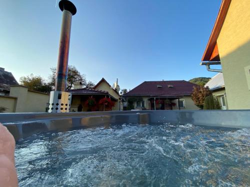 Πισίνα στο ή κοντά στο Chalupa SIMIHOUSE