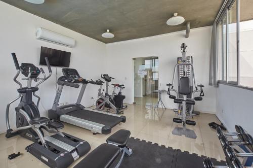 Pusat kecergasan dan/atau kemudahan kecergasan di Palermo Lounge Studios - by 1000 Keys