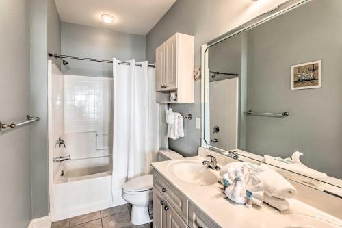 3 Mi to Beach & Golf: Resort Condo in Myrtle Beach photo 15