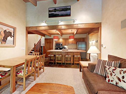 Timberline Condominiums 1 Bedroom Loft Standard Unit A3G
