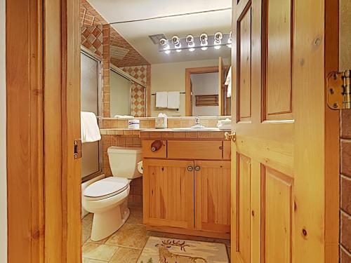 Timberline Condominiums 1 Bedroom Standard Unit C2F