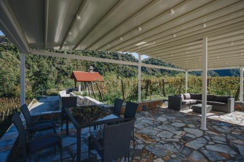 Фотография из галереи Eco Winery Lipovac Apartments в Цетине