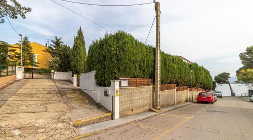 Fotografie z fotogalerie ubytování Apartaments Falcó v destinaci Llança