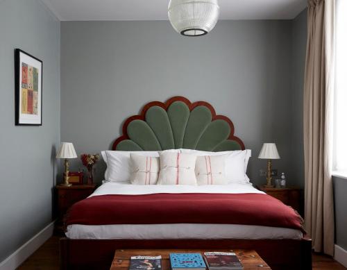 Artist Residence London Image