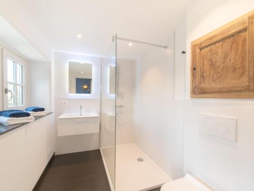 Un baño de Villa Villa Sas by Interhome