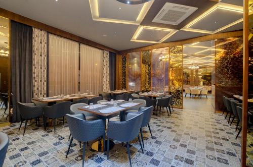 Gallery image of Hotel Diamond 26 in Surat