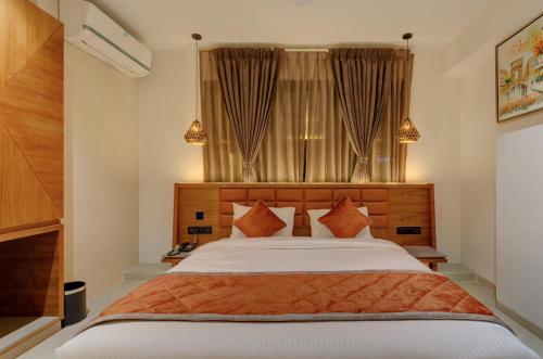 Gallery image of Hotel Diamond 26 in Surat