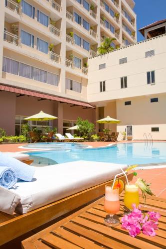 La alberca dentro o cerca de Park View Hotel