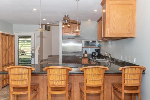 Kahana Sunset B6 Condo – Photos 5