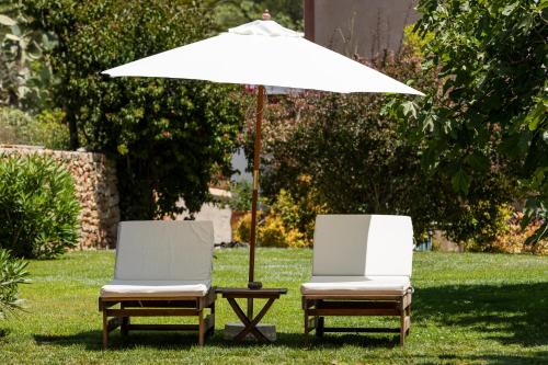Taman di luar Agroturisme Can Planells