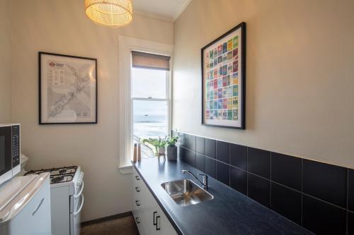 Gallery image of Majestic Mansions – Apartments at St Clair in Dunedin