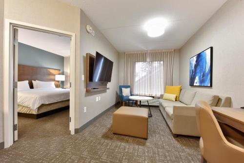 Foto dalla galleria di Staybridge Suites - Waterloo - St. Jacobs Area a Waterloo