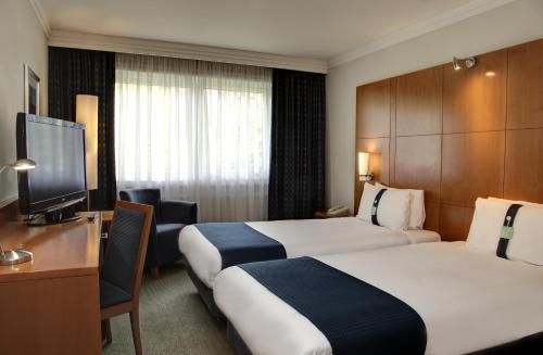 Standard Room with Two Single Beds