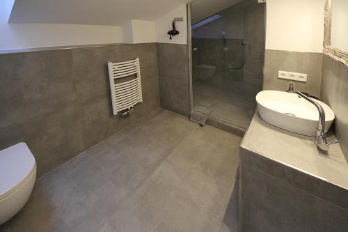 Koupelna v ubytování Haus Fichtl, Alpenblick 402 oder Nebelhornblick 403