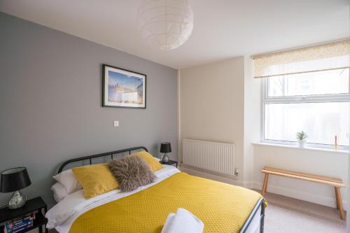 Afbeelding uit fotogalerij van The Ella Fitzgerald - Modern 2 Bedroom Apartment, super close to City Centre in Cardiff