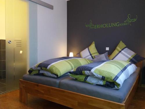 Ένα ή περισσότερα κρεβάτια σε δωμάτιο στο Ferienwohnung Ellen