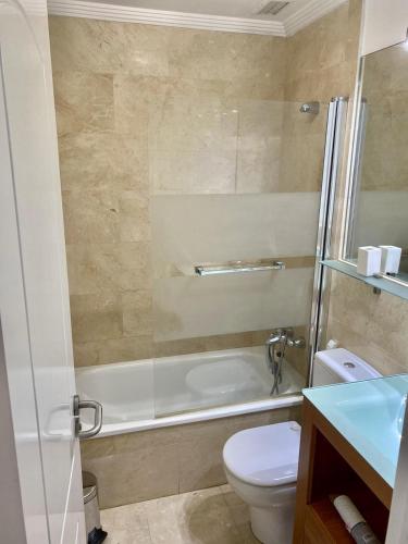 HomeForGuest Apartment next to Las Canteras with FREE Parking