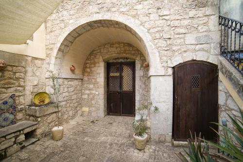 Muka bangunan atau pintu masuk Historic Modica
