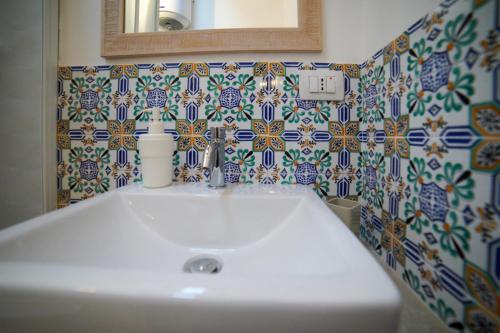 Bilik mandi di Historic Modica