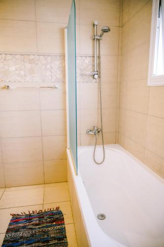 Villa Costa Cornelia Homes 욕실