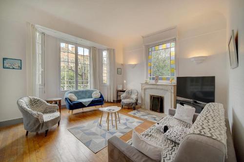 IMMOGROOM - Villa in the city center with terrace- garden