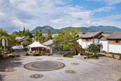 Foto da galeria de InterContinental Lijiang Ancient Town Resort, an IHG Hotel em Lijiang